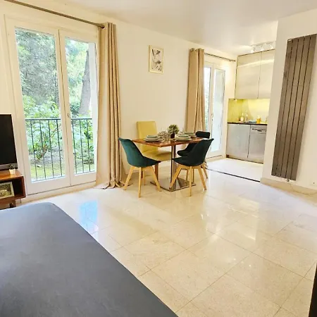 Appartamento Neuf Quartier Saint-germain-des-pres Centre Touristique De
